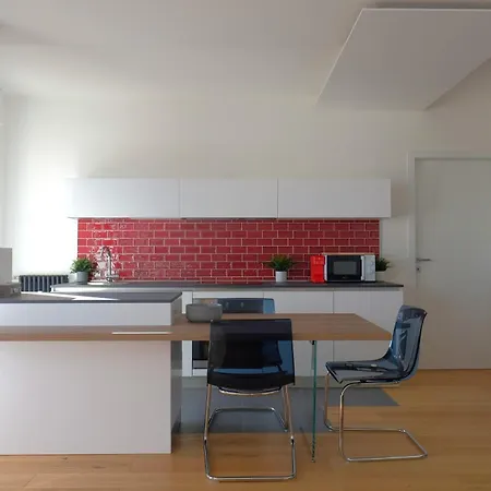 Apartment Uno Sguardo Sui Tetti Di