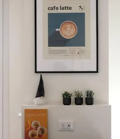 Uno Sguardo Sui Tetti Di